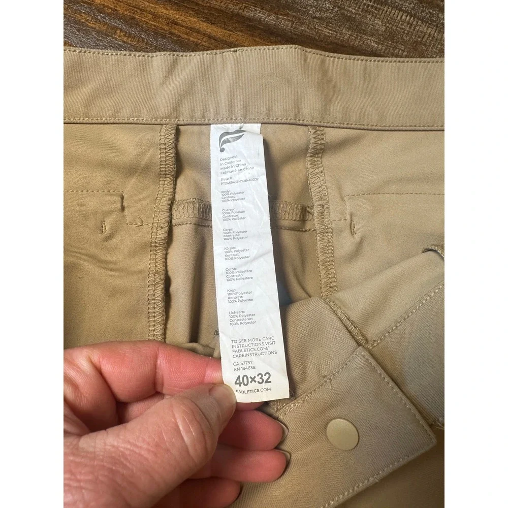 Fabletics Mens The Only Pant Khaki Tan Straight Leg Tech Chino 40x32 PT2459436